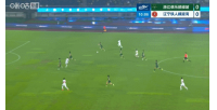 安以恩传中，姆本扎头球破门，铁人客场1-0领先浙江