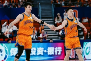 媒体人：现在唯一的悬念是上海队要在客场夺冠 还是回主场捧杯？
